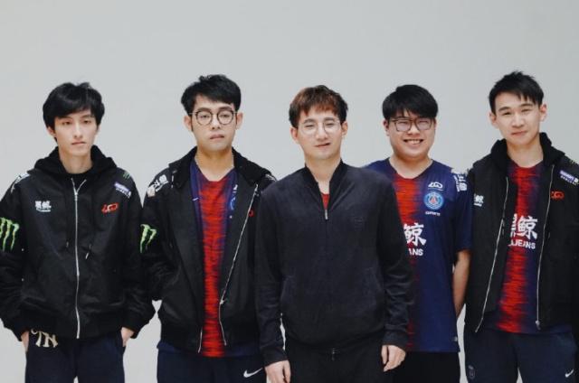 传球路线 传球路线